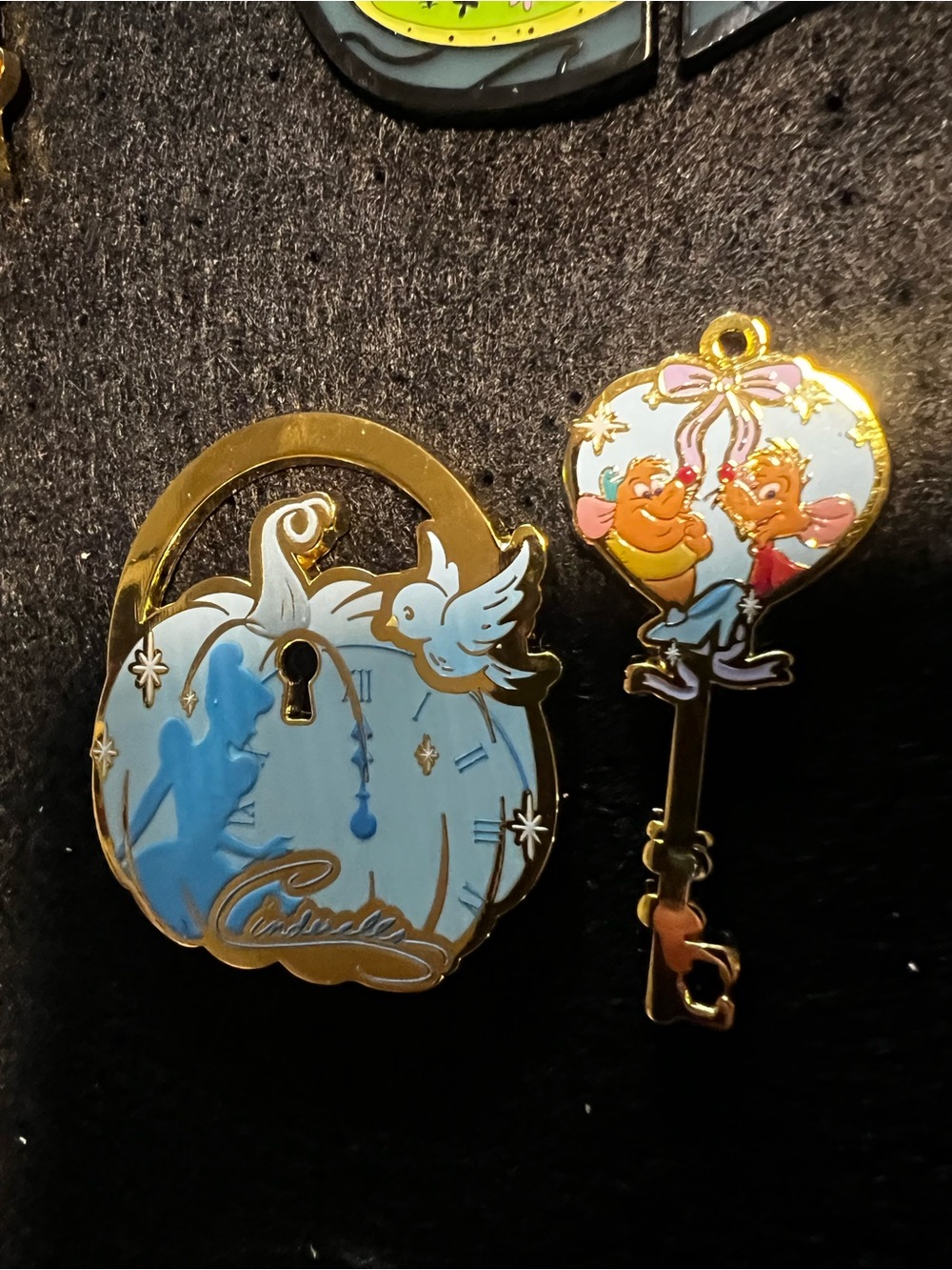 Disney Cinderella Gold Blue White Enamel Pin Set - Picture 2 of 4